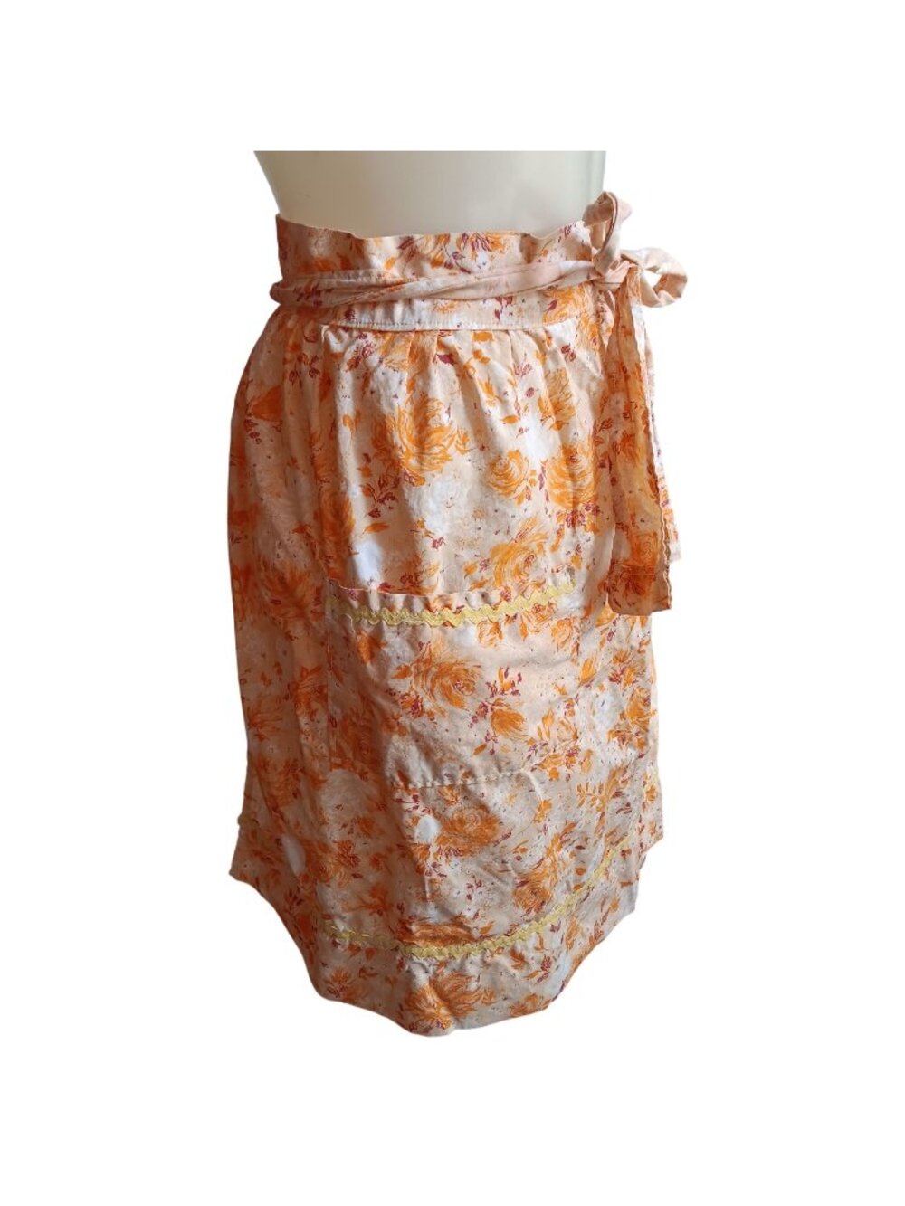 Handmade 1950s Vintage Kitchen Apron Floral Orange Rose Print Tie Waist